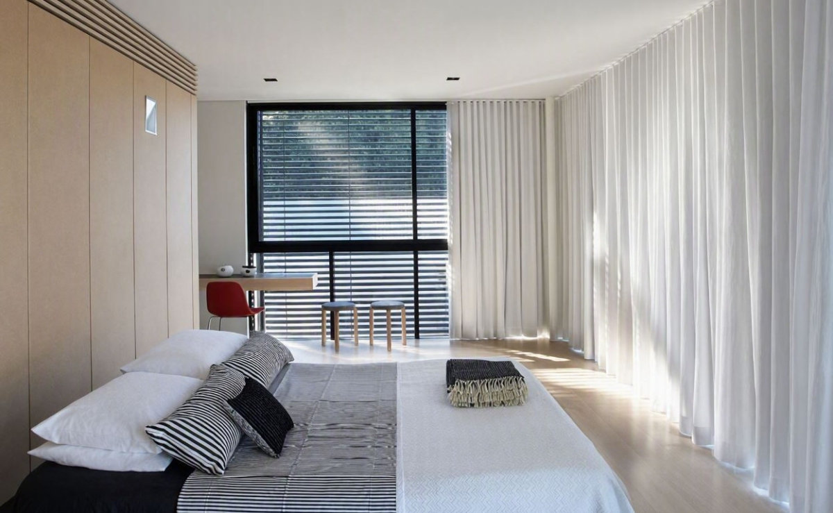 Cortina Onda Perfecta en Dormitorio de Barcelona
