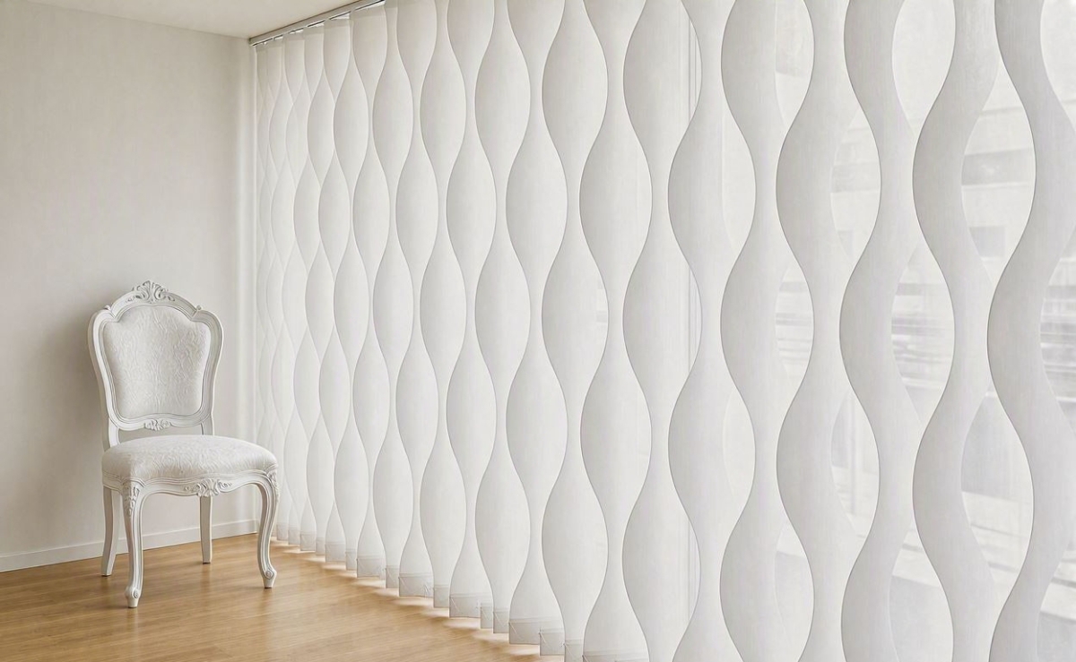 Cortinas de Lamas Verticales en Dormitorio de Madrid